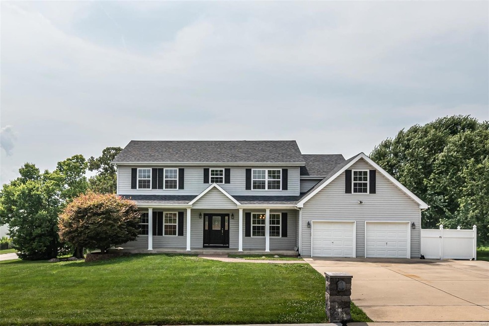 Welcome Home to 2353 Jay Court!
