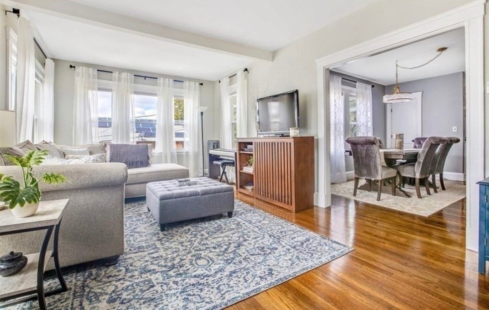 98 Wellsmere Rd unit 1, Roslindale, MA 02131 - photo 1