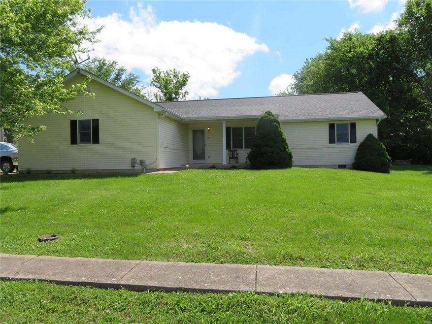 101 S Locust St, Dixon, MO 65459 - photo 1