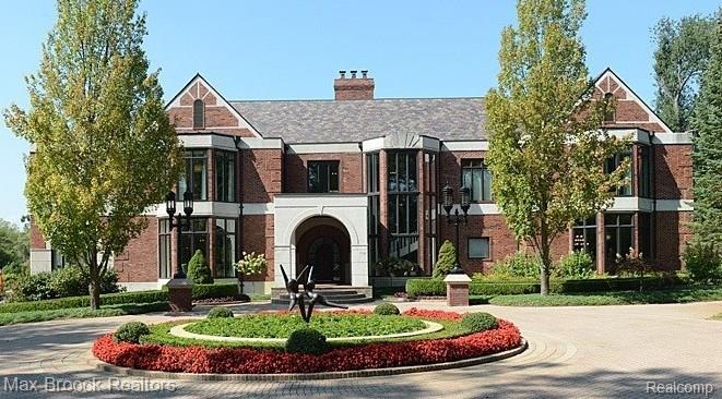 True Grand Estate