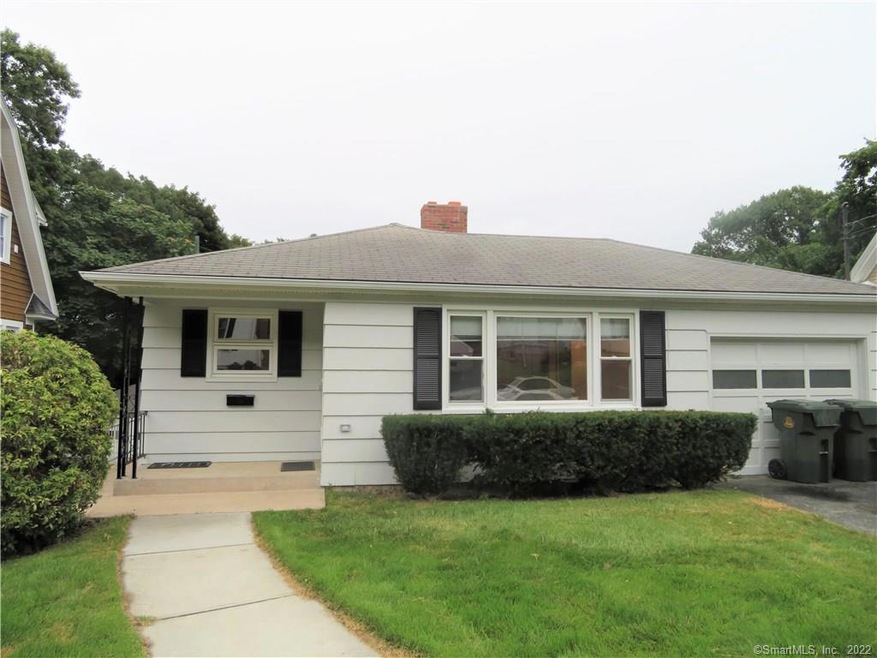 85 Oneco Ave, New London, CT 06320 - photo 1