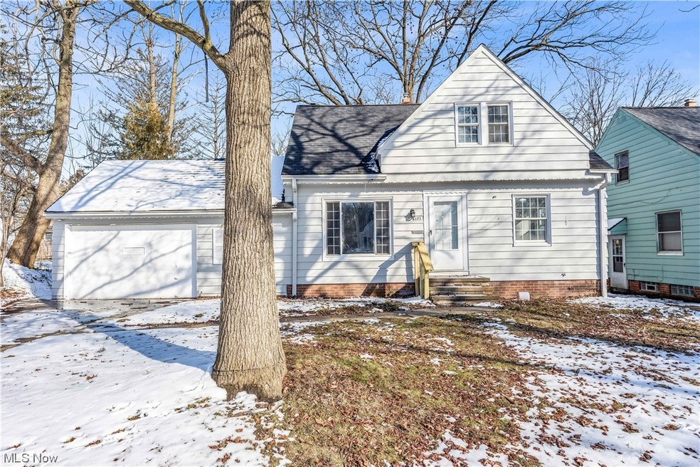 5177 Camden Rd, Maple Heights, OH 44137 - photo 1