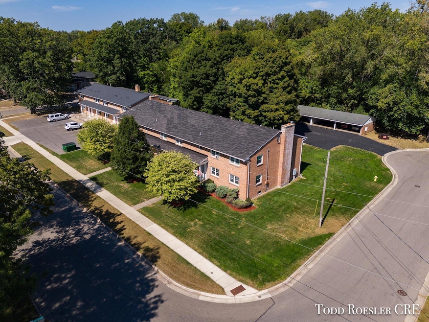 8 Unit 1123 Alger