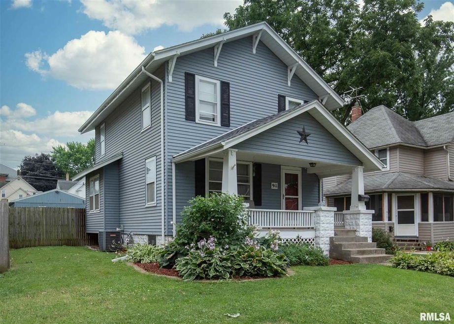 911 W 16th St, Davenport, IA 52804 - photo 1