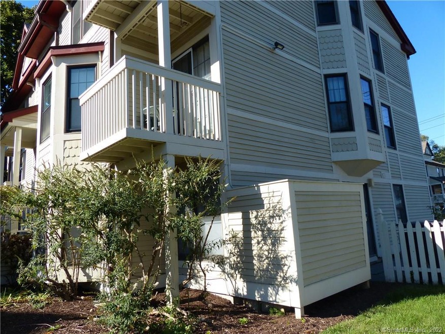 Sun Filled / End Unit w/ Private Patio