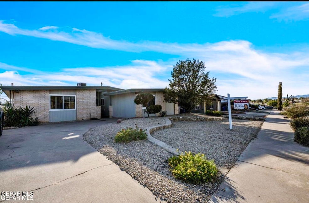 10212 Garwood Ct, El Paso, TX 79925 - photo 1