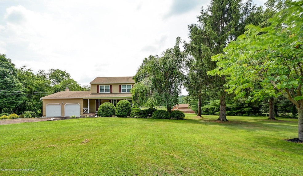 611 Route 524 Upper Freehold-large-003-F