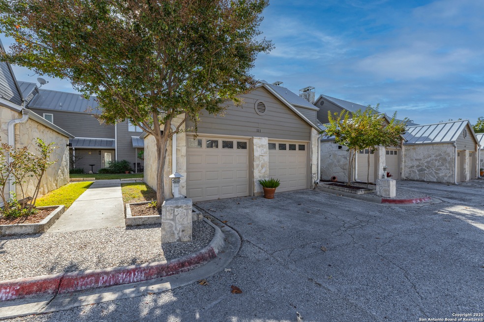 805 North St unit 111, Kerrville, TX 78028 - photo 1