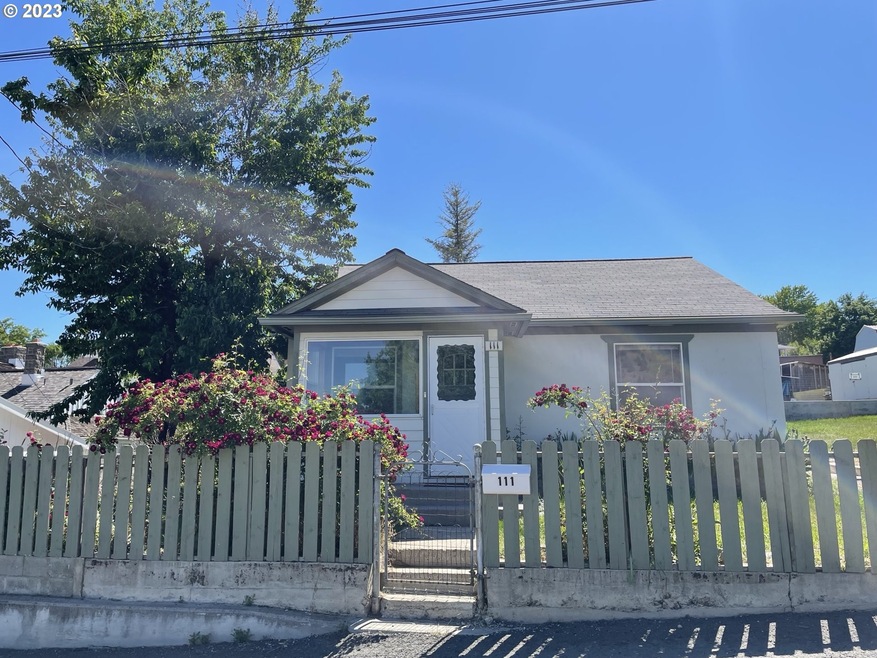 111 SE Elm St, John Day, OR 97845 - photo 1