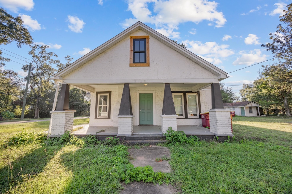 198 E 1st Ave, Crestview, FL 32536 - photo 1