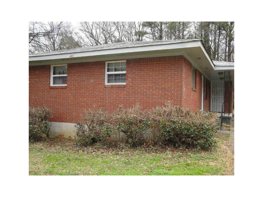 Exterior Front. maintenance-free exterior w/ sturd