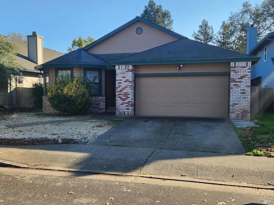 466 Walten Way, Windsor, CA 95492 - photo 1