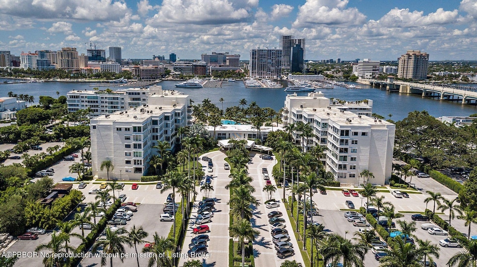 44 Cocoanut Row