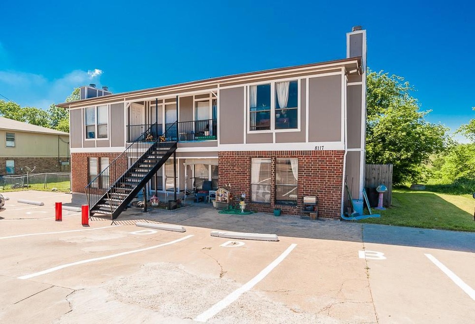 8117 Foxfire Ln unit A, Fort Worth, TX 76108 - photo 1