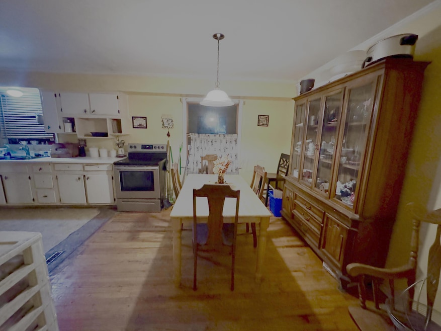 6189 Northgap Dr, Columbus, OH 43229 - photo 1