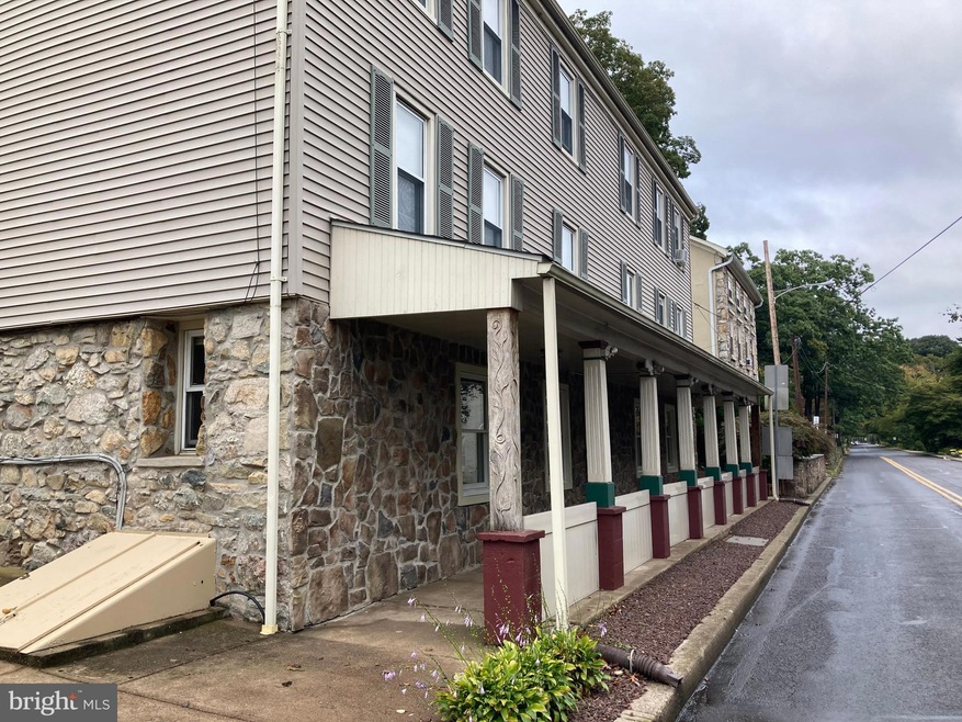 673 Easton Rd, Riegelsville, PA 18077 - photo 1