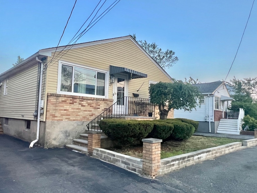 17 Lantern Rd, Revere, MA 02151 - photo 1