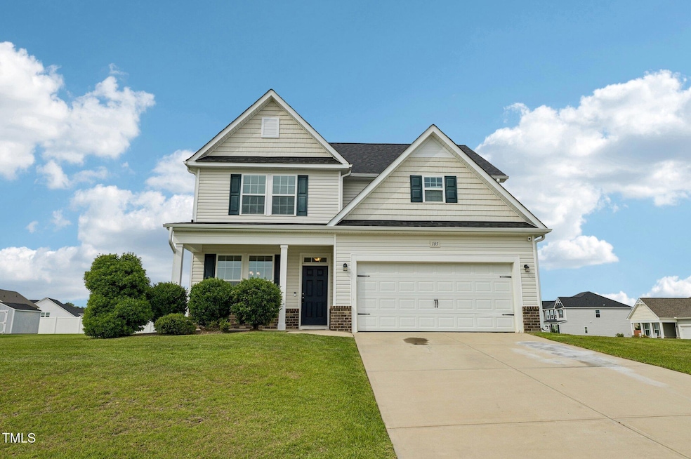 2-web-or-mls-Chandon Dr-2504-002