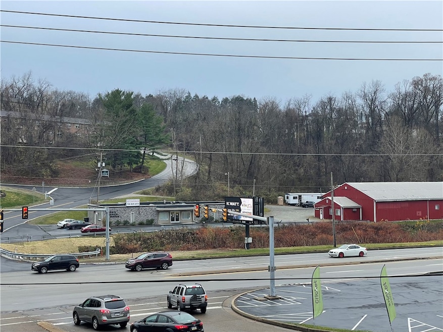 28 Fairwood Dr, Irwin, PA 15642 - photo 1