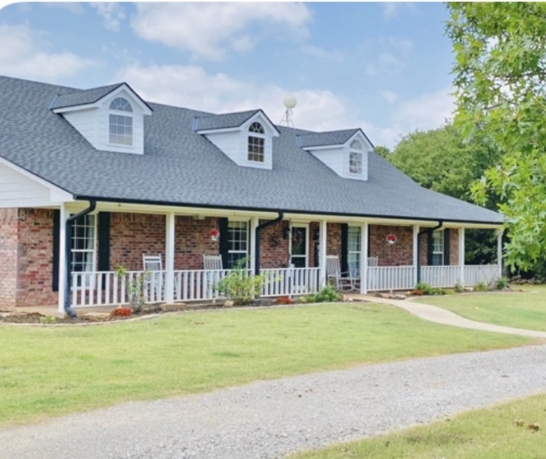 3705 E Camelback Rd, Marlow, OK 73055 - photo 1