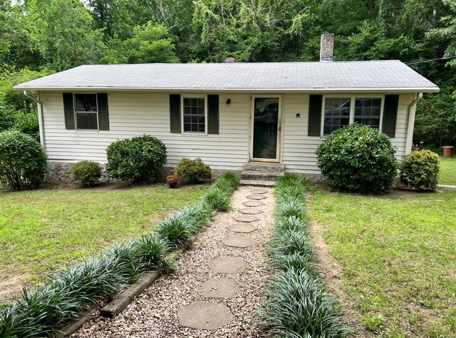 1395 Jones Rd, Skipwith, VA 23968