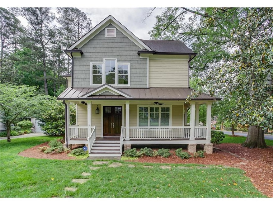 Old meets new with this custom-built Craftsman-sty