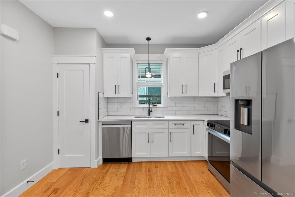 245 Dwight St unit 2, New Haven, CT 06511 - photo 1