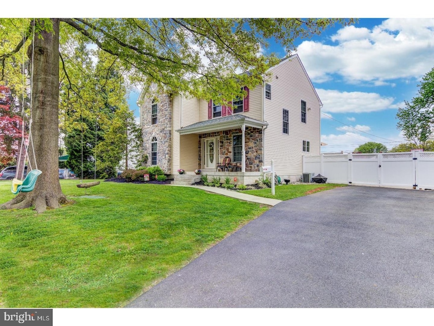 901 Fairview Rd, Swarthmore, PA 19081 - photo 1