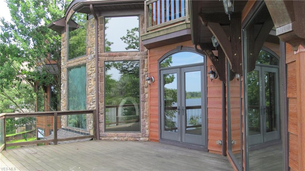 945 Cimarron Oval, Aurora, OH 44202 - photo 1