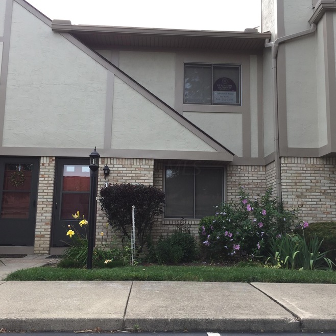 1926 Rockdale Dr unit 48, Columbus, OH 43229 - photo 1