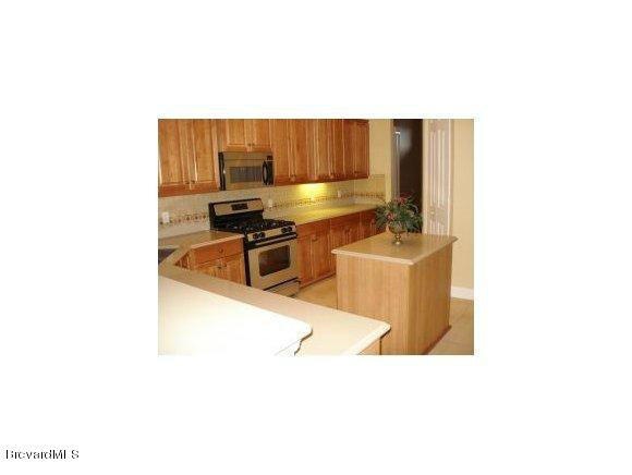 20130721053334892206000000-o