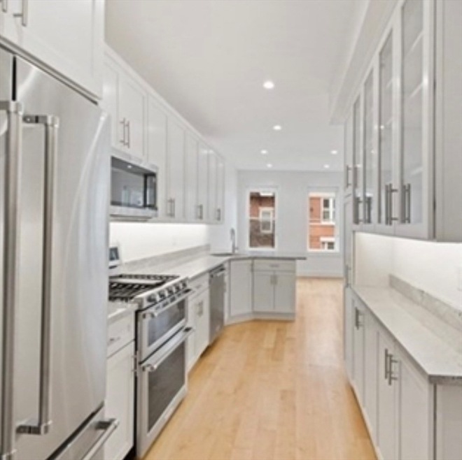 344 Hanover St unit 1, Boston, MA 02113 - photo 1