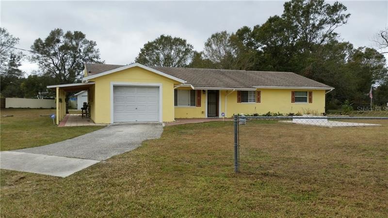 8202 W Crenshaw St, Tampa, FL 33615 - photo 1