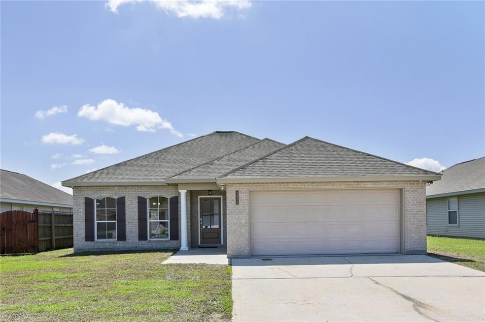 2613 Sand Bar Ln, Marrero, LA 70072 - photo 1