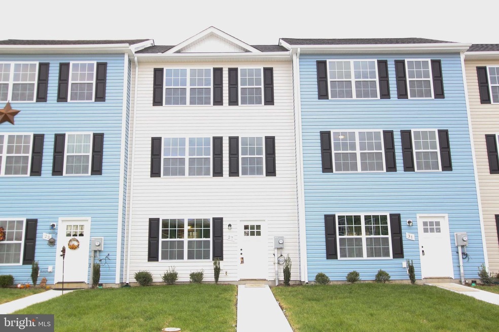 27 Baltic Ct, Inwood, WV 25428 - photo 1
