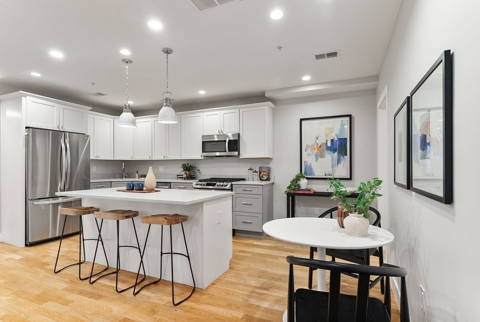 682 Blue Hill Ave unit 1, Dorchester, MA 02121 - photo 1