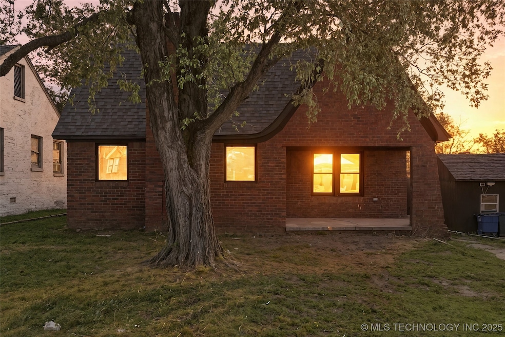 2537 N Boston Ave, Tulsa, OK 74106 - photo 1