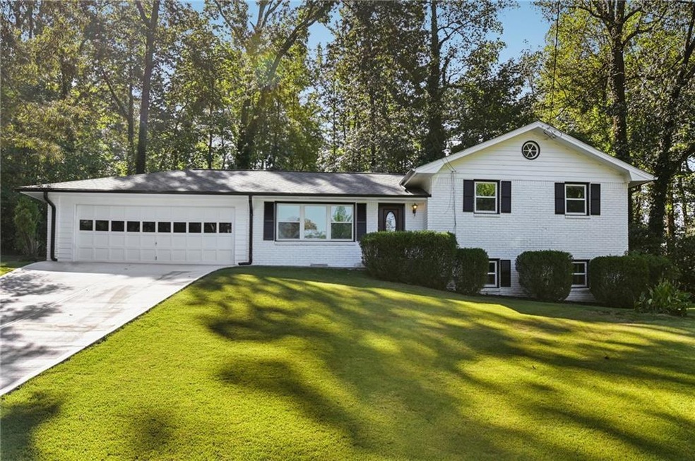 4030 Addie Ln unit 5, Marietta, GA 30068 - photo 1