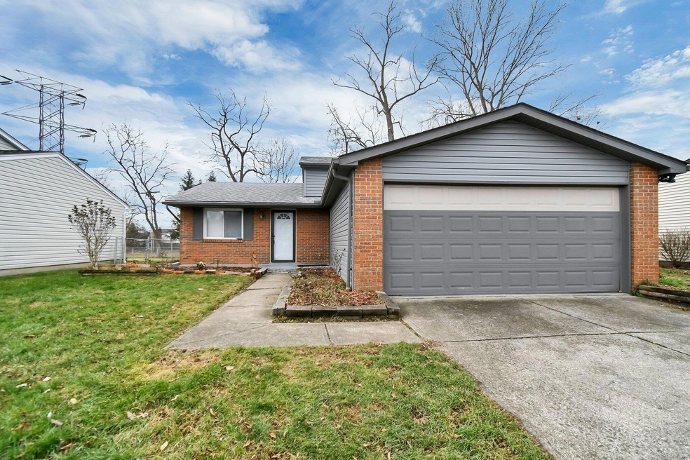 2923 Chimney Point Dr, Columbus, OH 43231 - photo 1