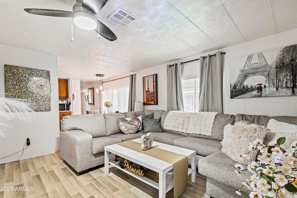 8401 N 67th Ave unit 128, Glendale, AZ 85302 - photo 1