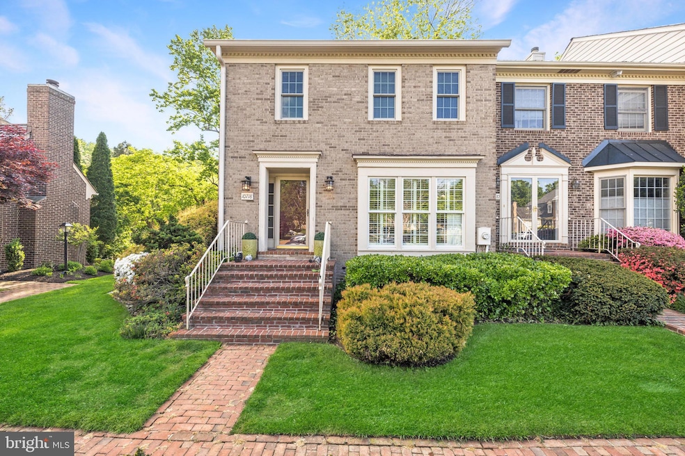 10718 Brewer House Rd, Rockville, MD 20852 - photo 1