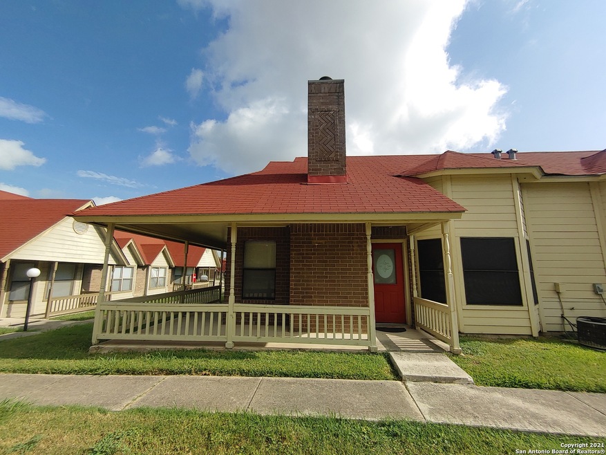 6331 Cambridge Dr unit 4, San Antonio, TX 78218 - photo 1