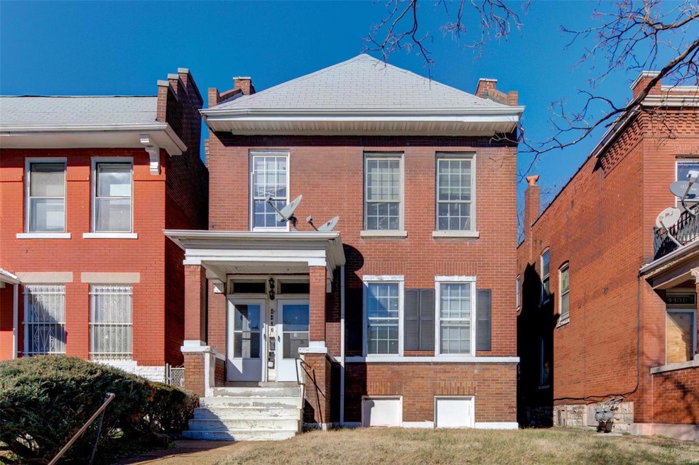 4427 Athlone Ave, Saint Louis, MO 63115 - photo 1