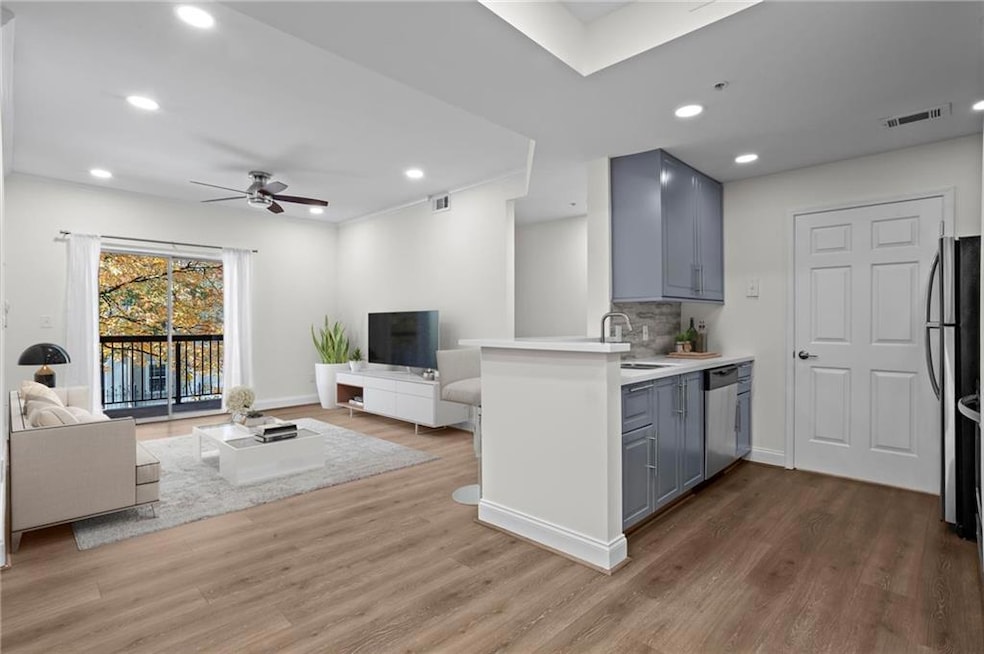 Welcome home to Peachtree Walk A208 - the best value in Midtown!