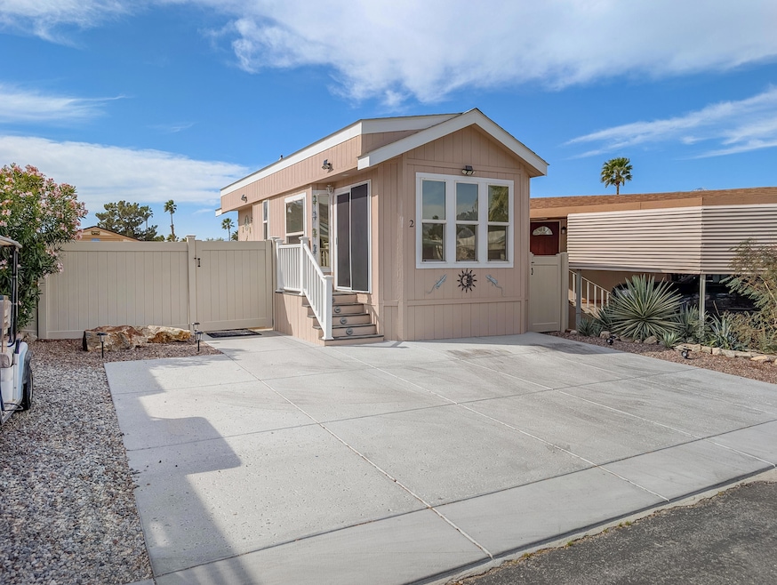 70200 Dillon Rd unit 2, Desert Hot Springs, CA 92241 - photo 1
