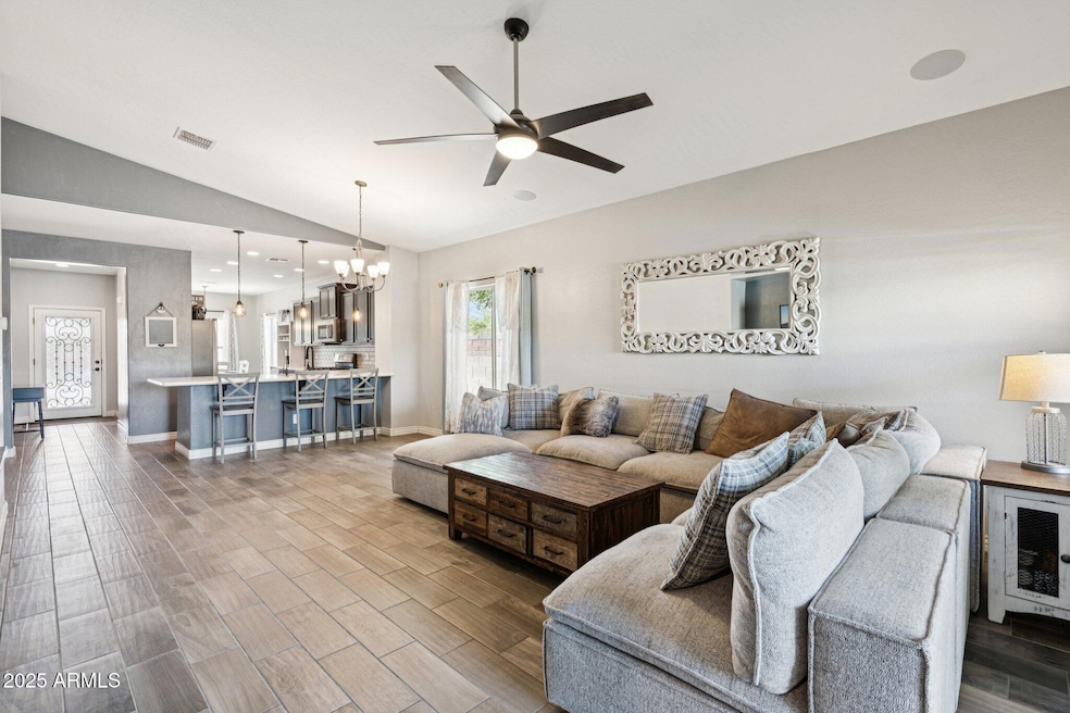 7665 S Stuart Ave, Gilbert, AZ 85298 - photo 1