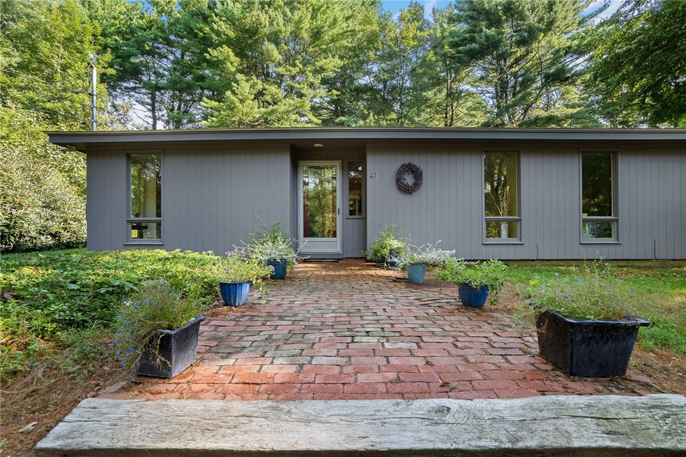 41 Old Rose Hill Rd, Wakefield, RI 02879 - photo 1