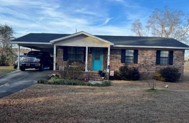 166 Pinoak Cir, Fitzgerald, GA 31750 - photo 1