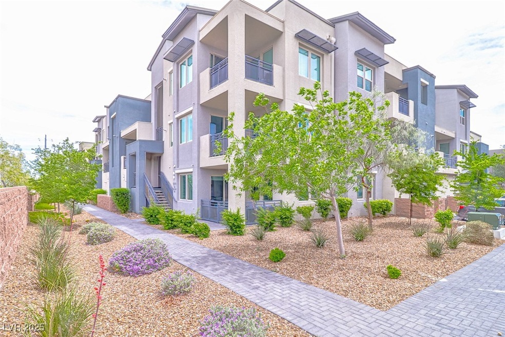 11290 Hidden Peak Ave unit 208, Las Vegas, NV 89135 - photo 1