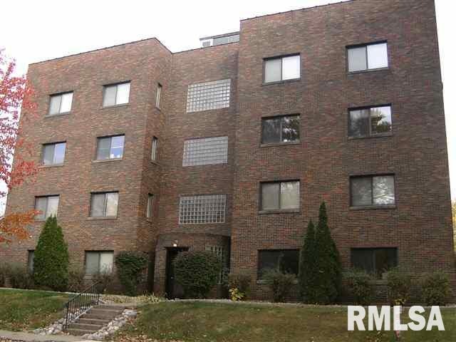 1011 Bridge Ave, Davenport, IA 52803 - photo 1